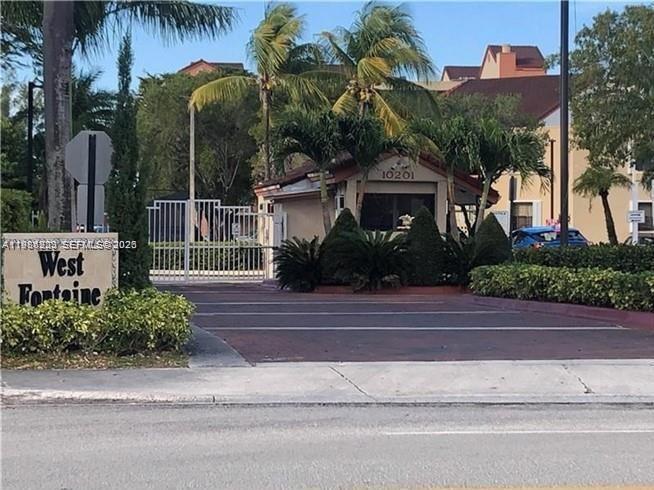 WEST FONTAINE CONDO - Residential Lease