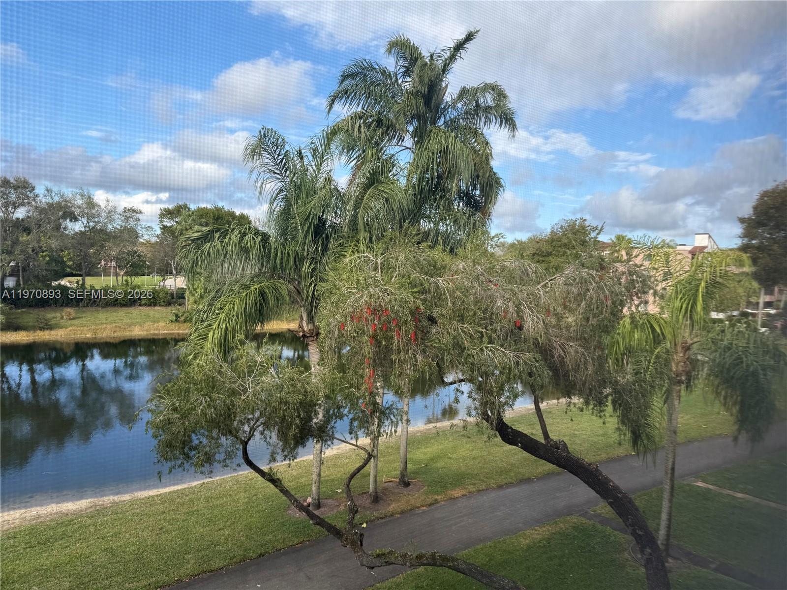 HUNTINGTON LAKES SEC FOUR - Residential