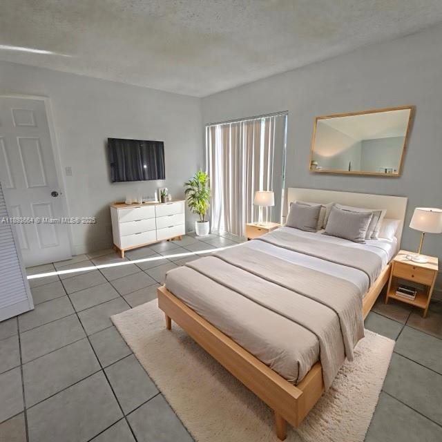 LAKESHORE AT UNIVERSITY P - Residential