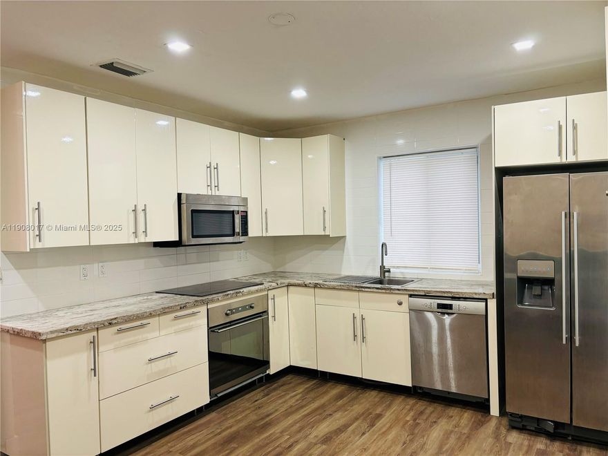 Totally updated 2 bed 1 1/2 bath Single Family Home Downtown Hollywood near the beach

Updated single family home, vaulted cathedral ceilings with a fireplace, updated kitchen, updated bathrooms, minutes walking to Downtown Hollywood, walking distance to Publix, public transport, lot and lots of closets space, 5 minutes drive to the beach. Great backyard space, totally fence for privacy. with wooden deck , Mango Fruit tree, across the street from Hollywood Golf Beach club. Proof of income, job verification, application.  Fast approvals