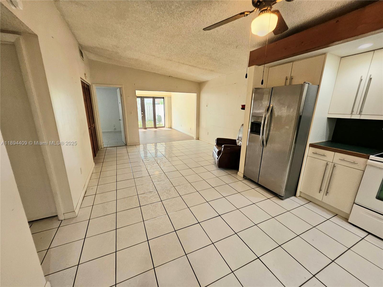 CREEKSIDE VILLAS SEC TWO - Residential