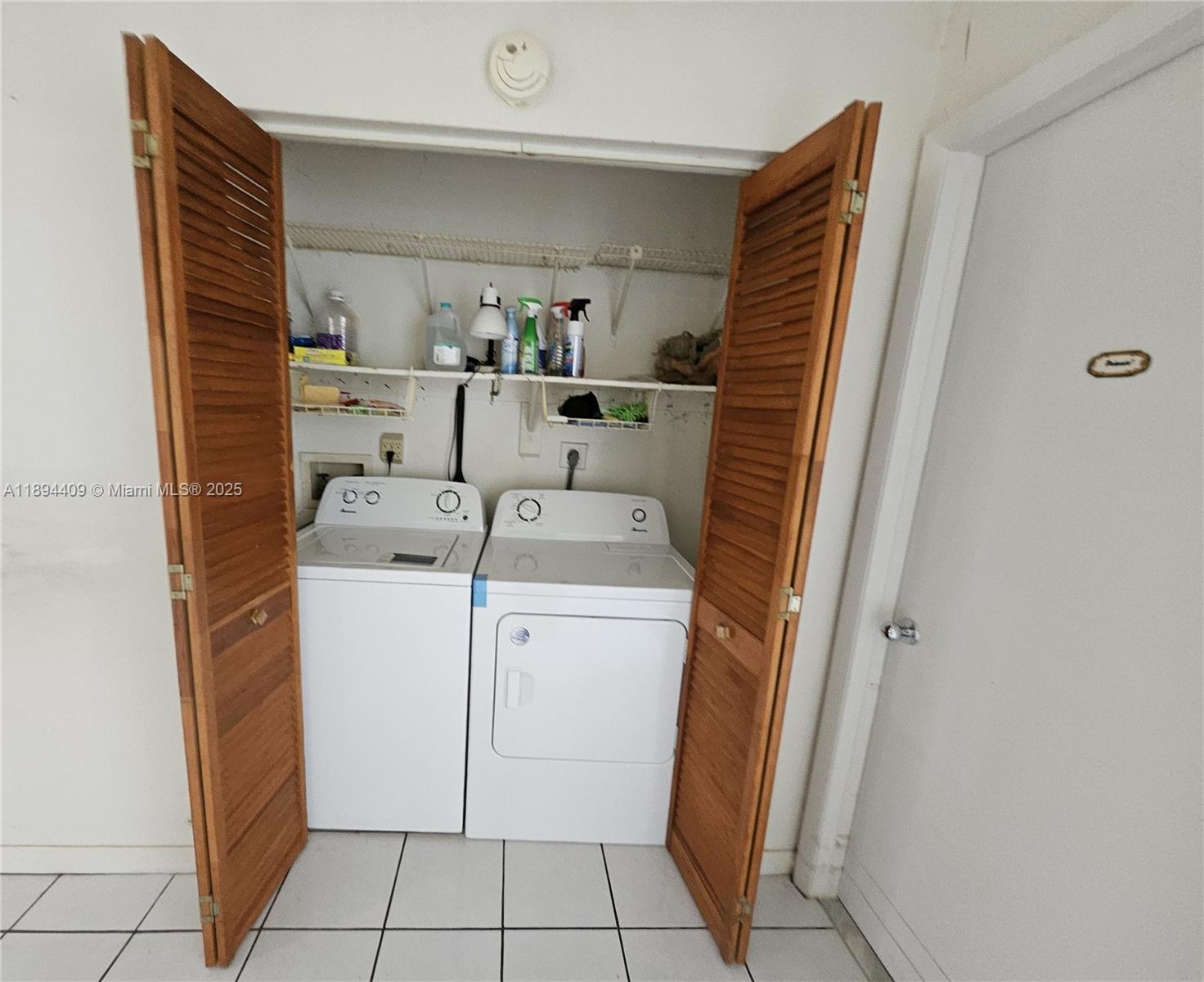 CREEKSIDE VILLAS SEC TWO - Residential