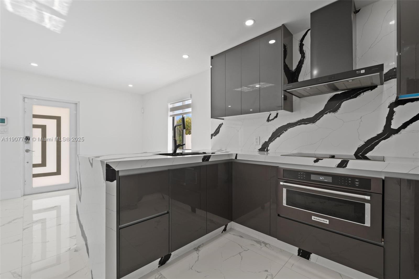 BIRD RD HIGHLANDS - Residential Lease