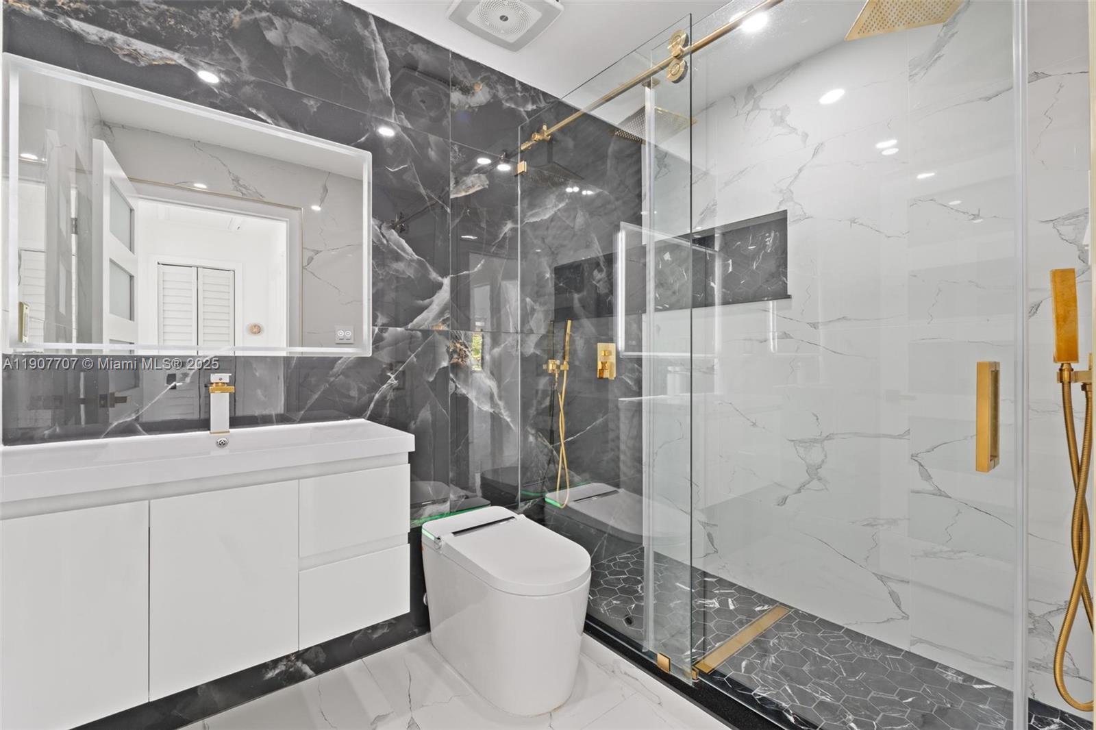 BIRD RD HIGHLANDS - Residential Lease