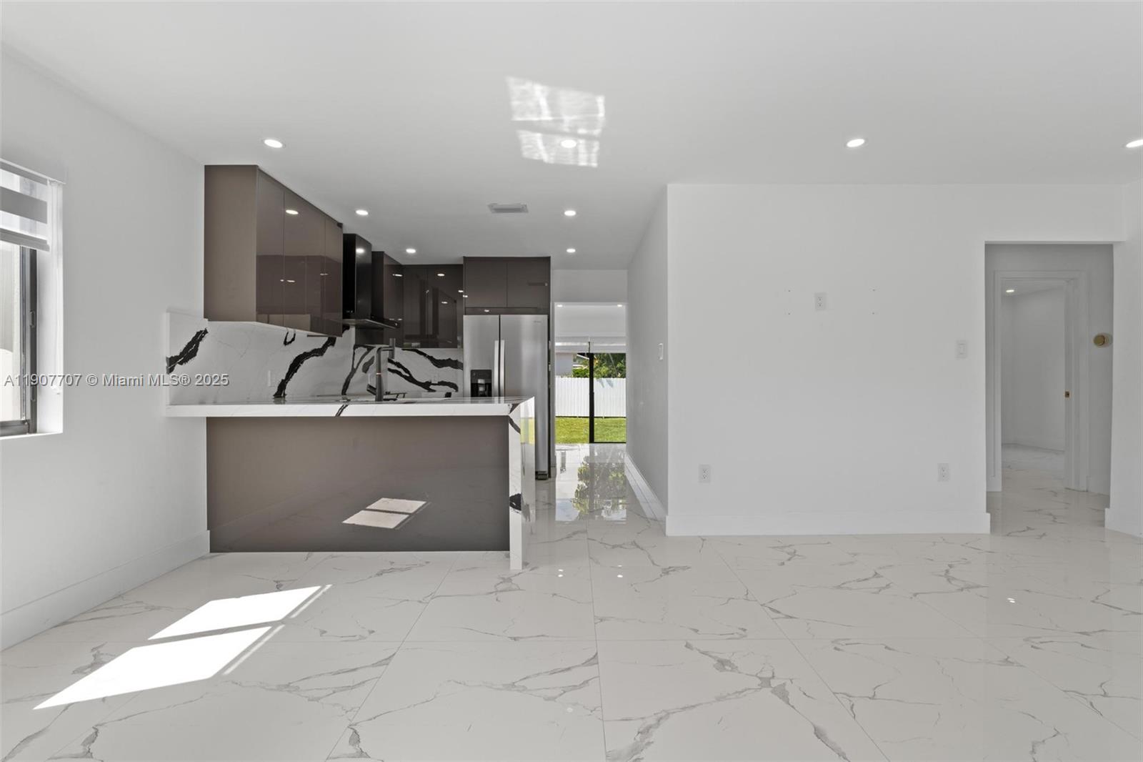 BIRD RD HIGHLANDS - Residential Lease