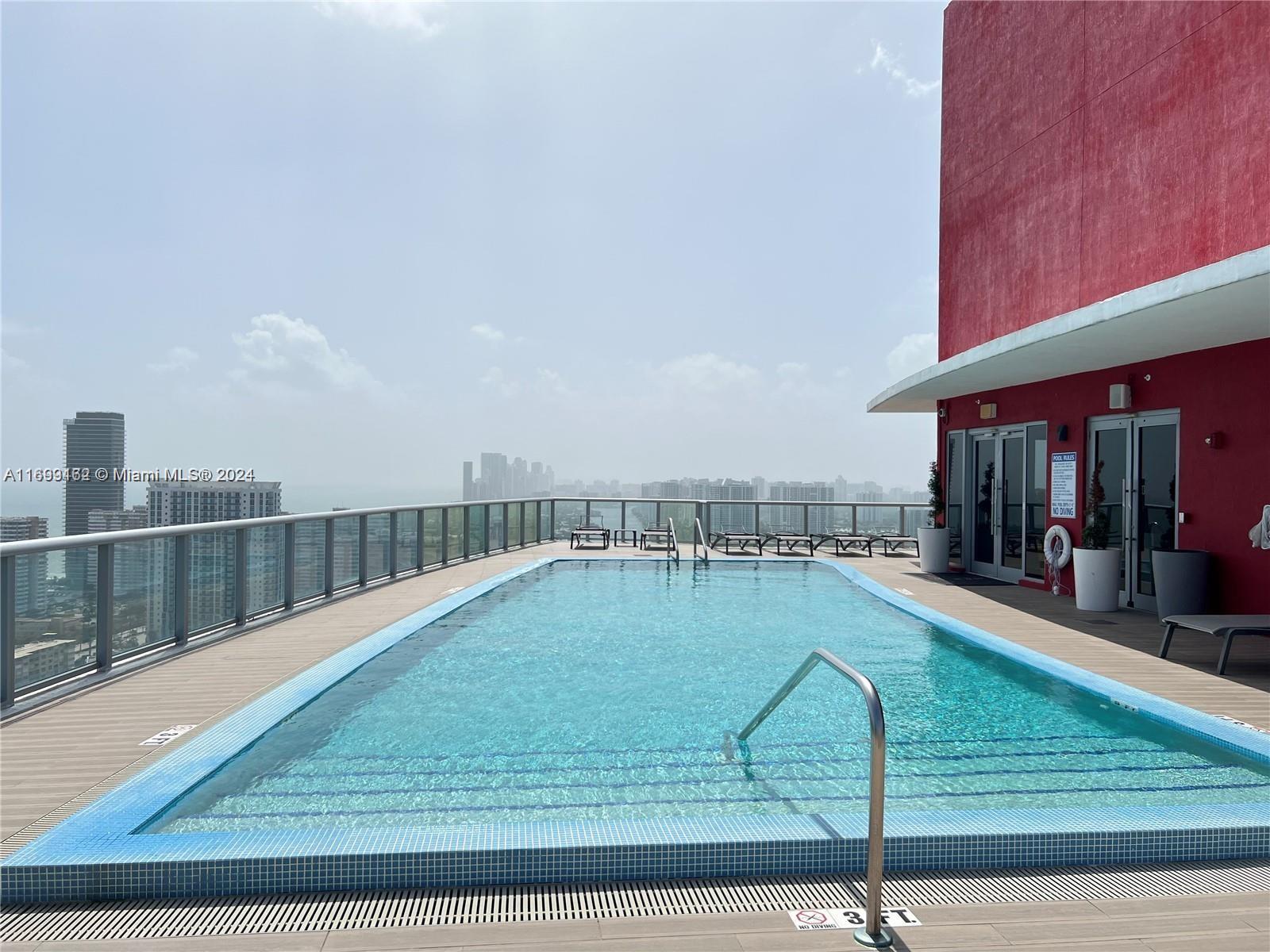 BEACHWALK CONDOMINIUM - Residential