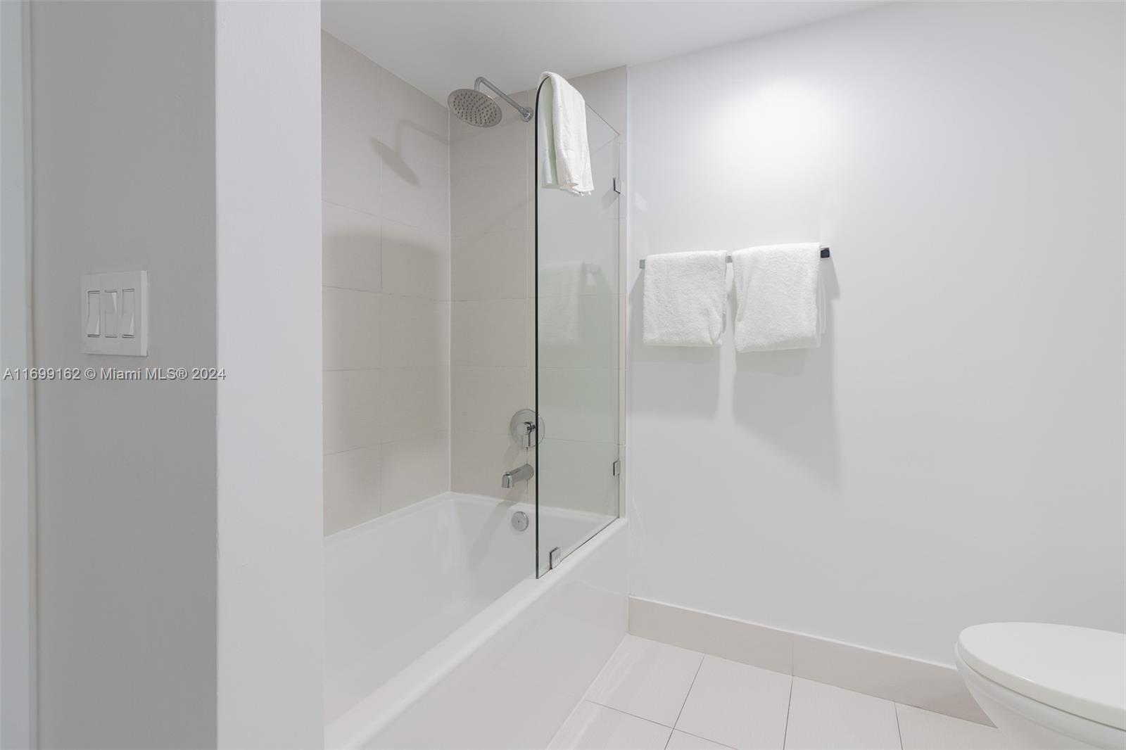 BEACHWALK CONDOMINIUM - Residential
