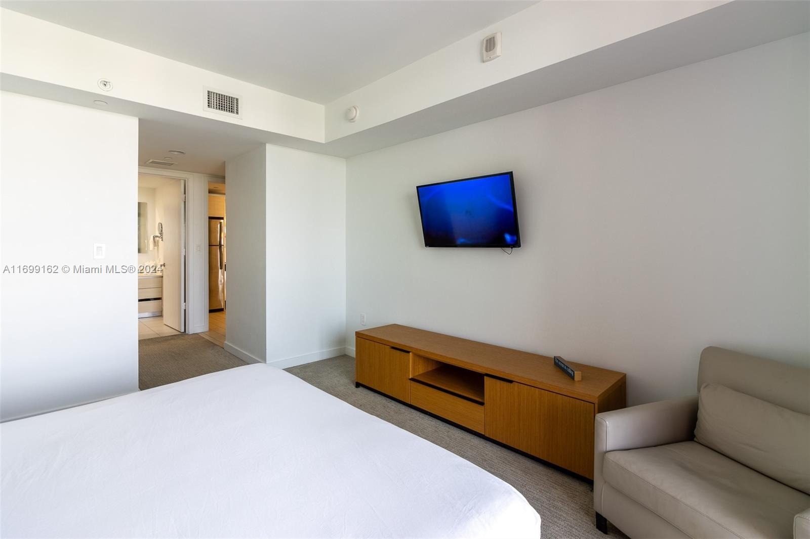 BEACHWALK CONDOMINIUM - Residential