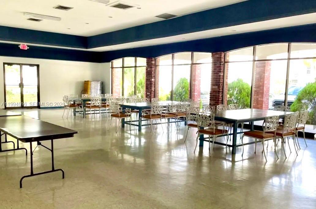 DANIANS SOUTH CONDO - Residential