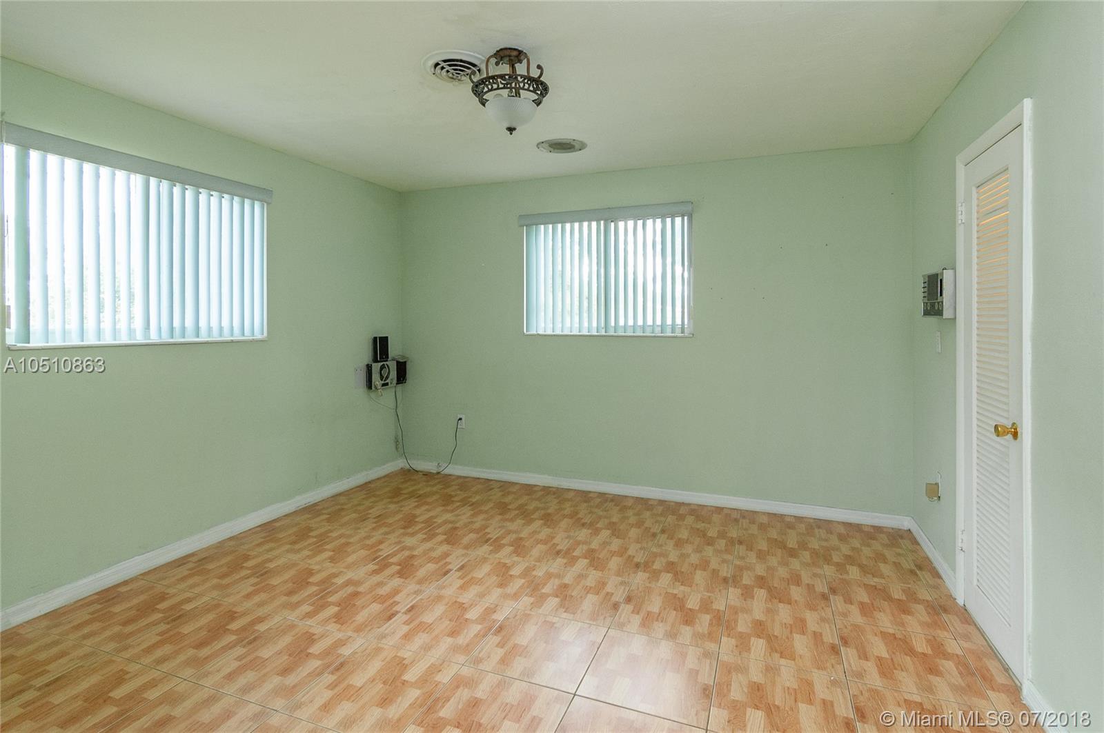 STEPHEN MANOR - Residential