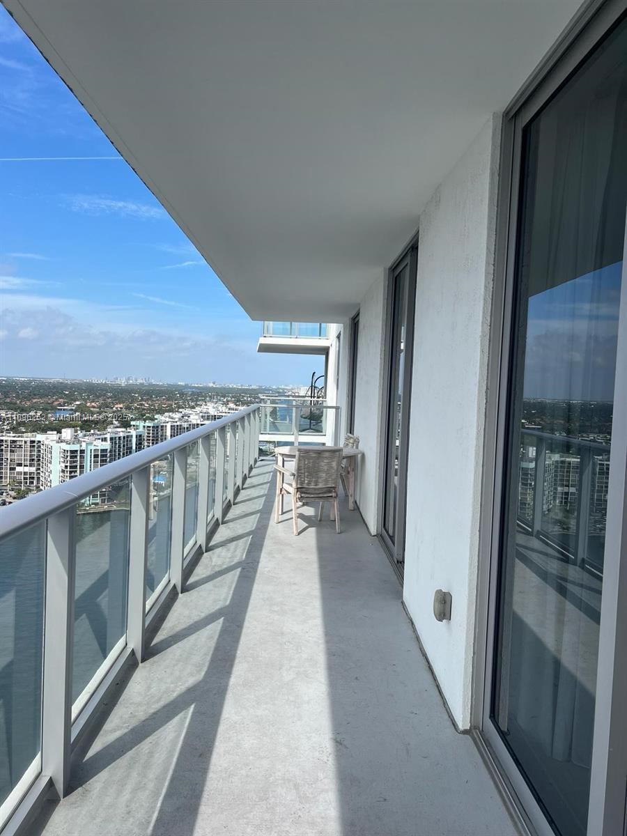 4010 SOUTH OCEAN CONDO - Residential Lease