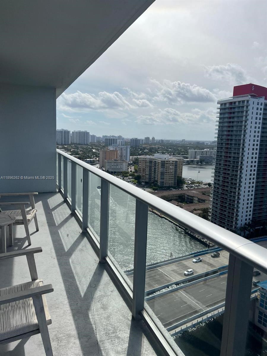 4010 SOUTH OCEAN CONDO - Residential Lease
