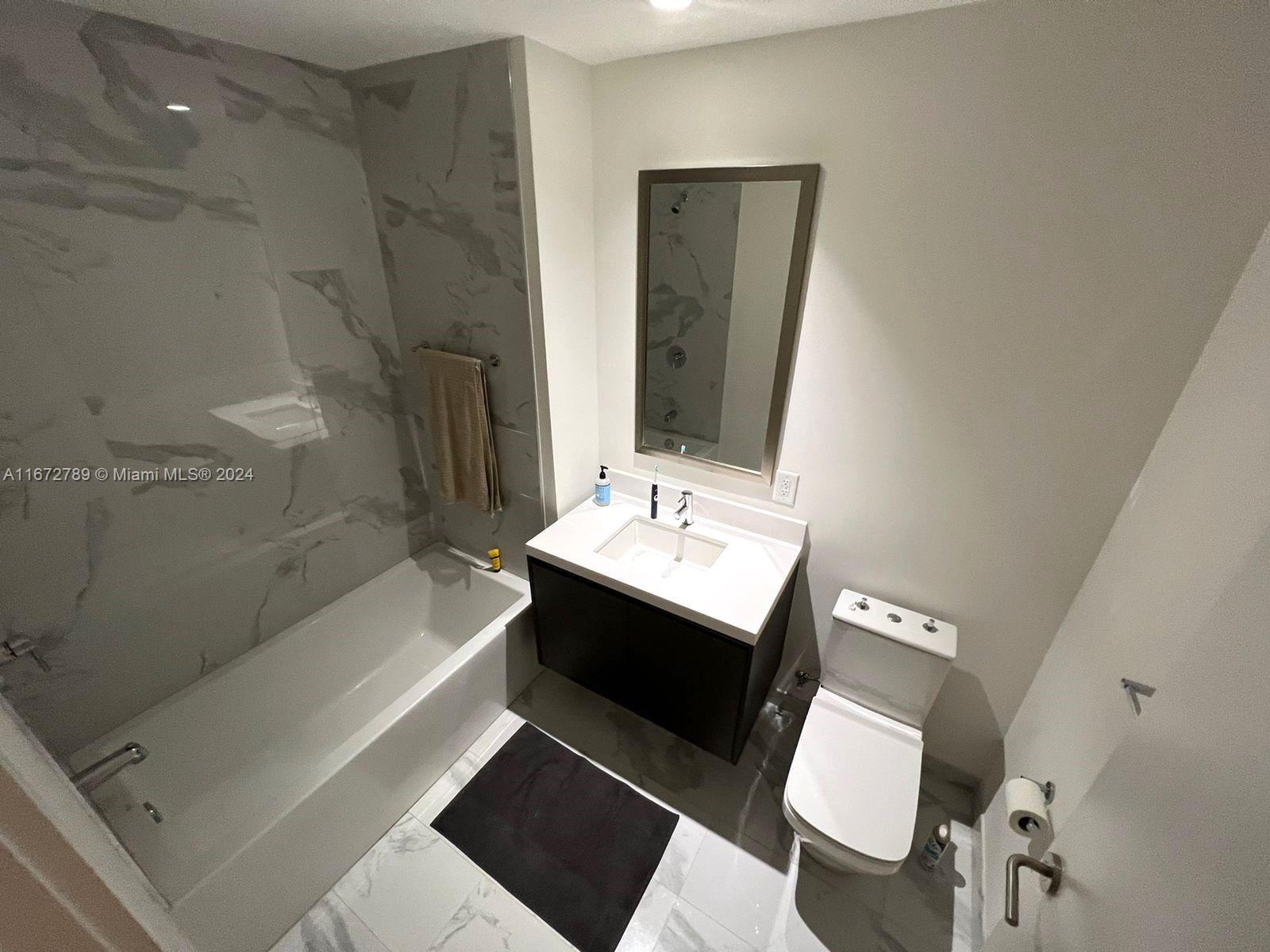PARAMOUNT MIAMI WORLDCENT - Residential Lease