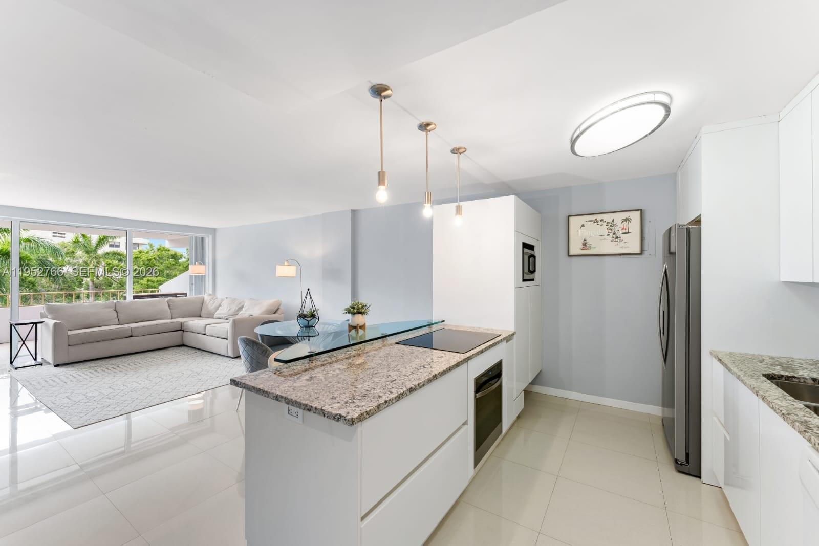 COMMODORE CLUB WEST CONDO - Residential