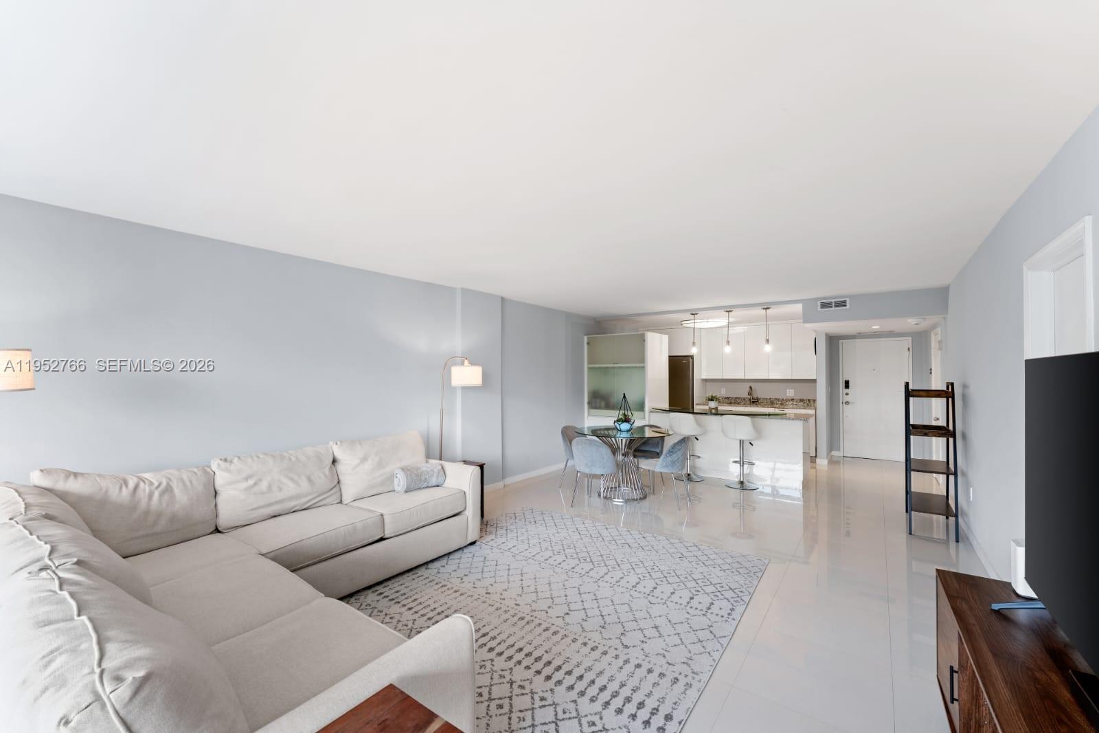 COMMODORE CLUB WEST CONDO - Residential