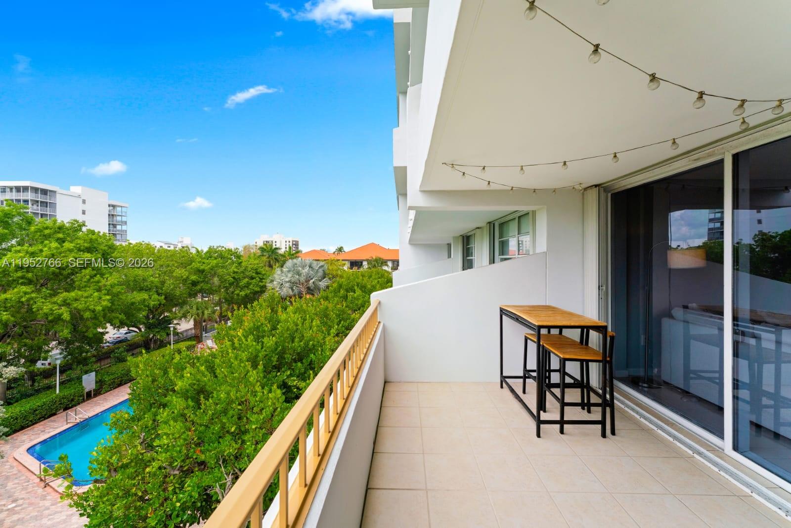 COMMODORE CLUB WEST CONDO - Residential