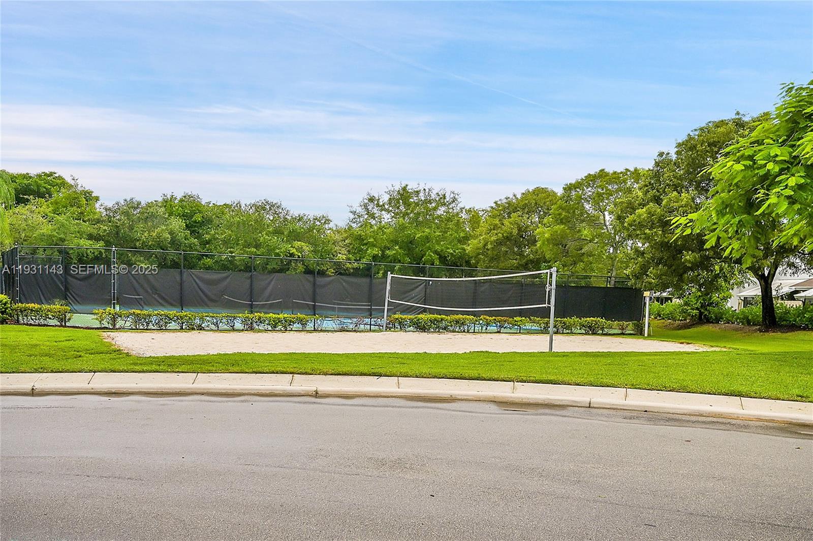 OLYMPIA & YORK RESIDENTIA - Residential