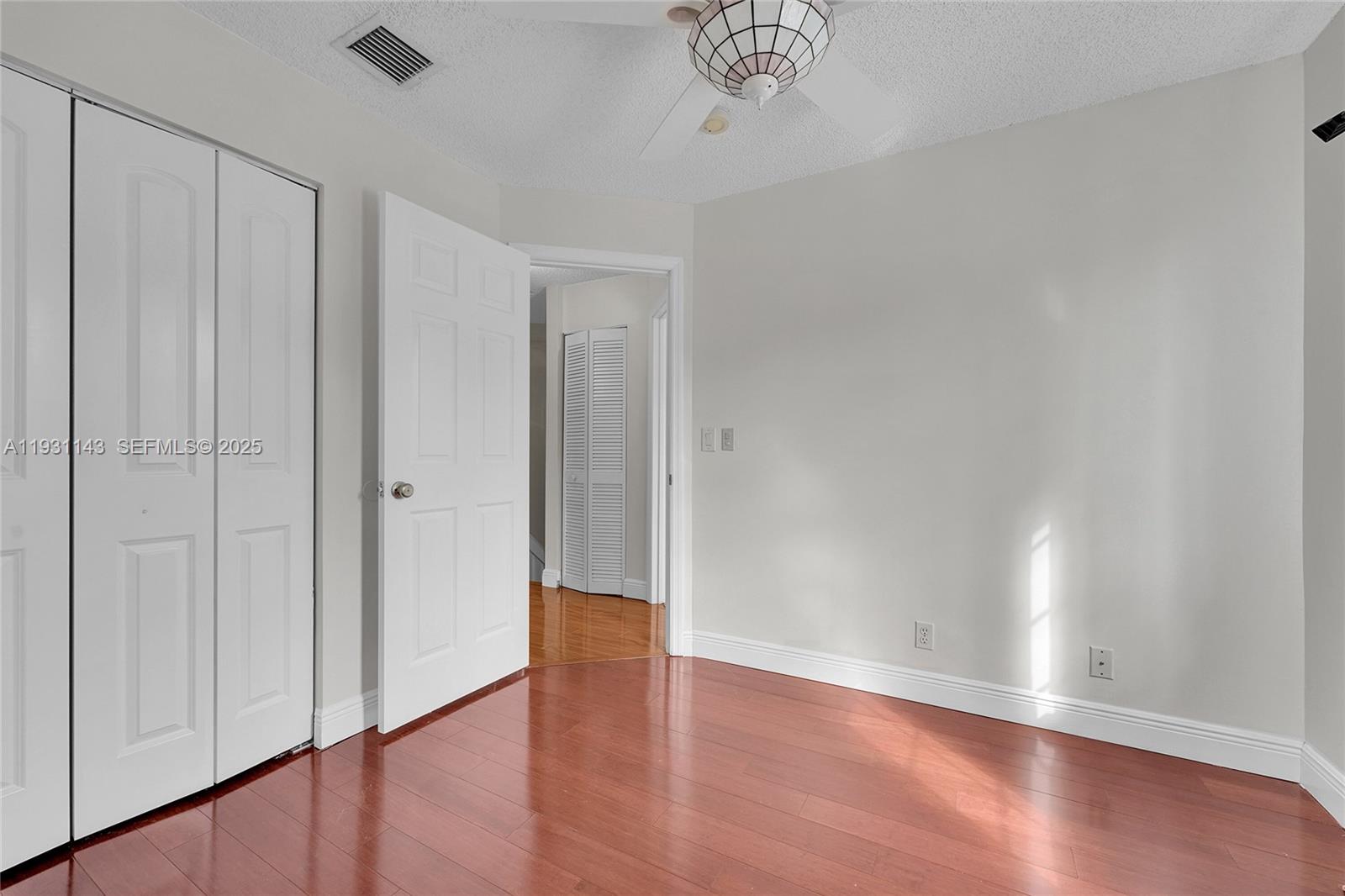 OLYMPIA & YORK RESIDENTIA - Residential