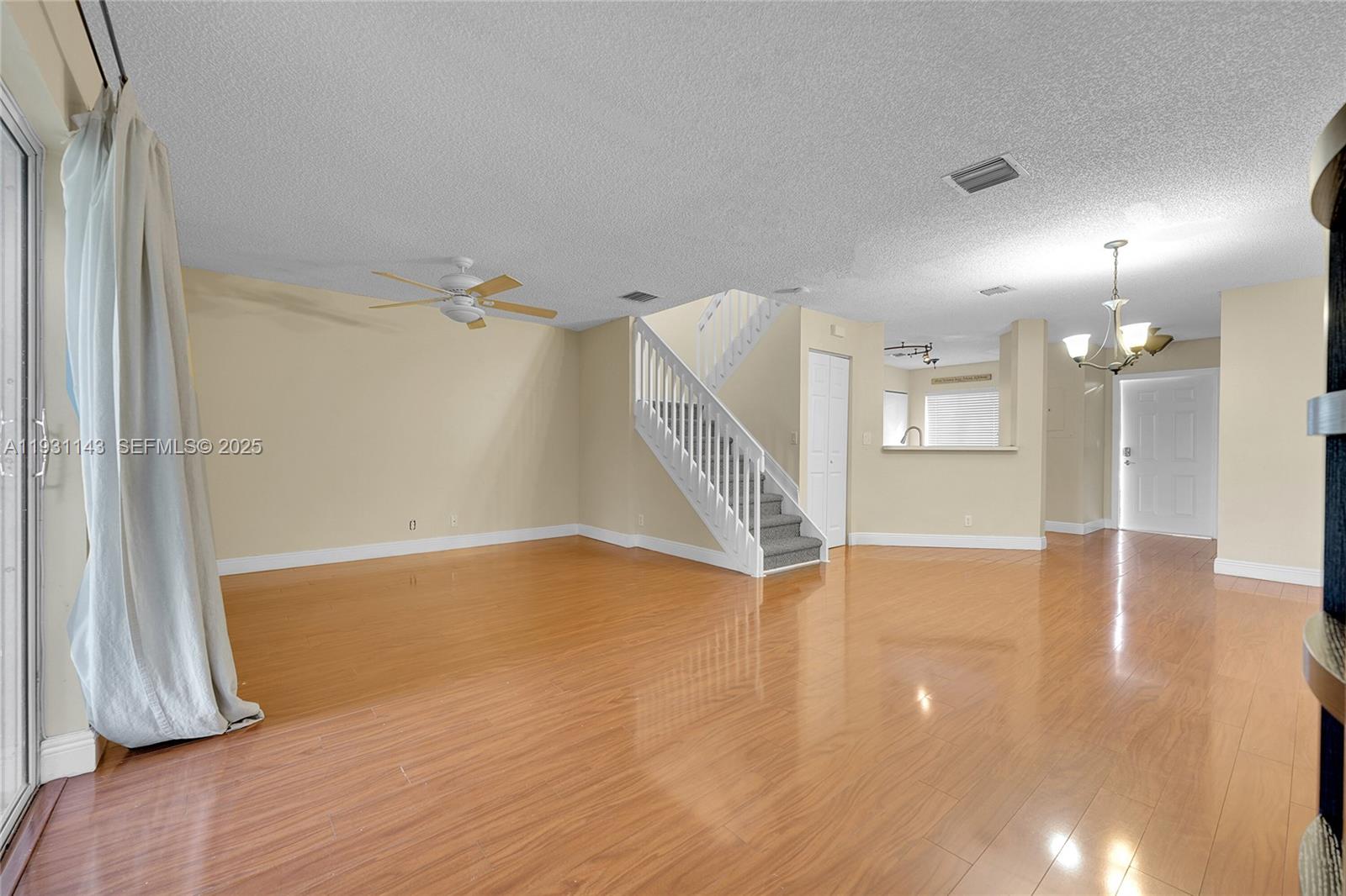 OLYMPIA & YORK RESIDENTIA - Residential