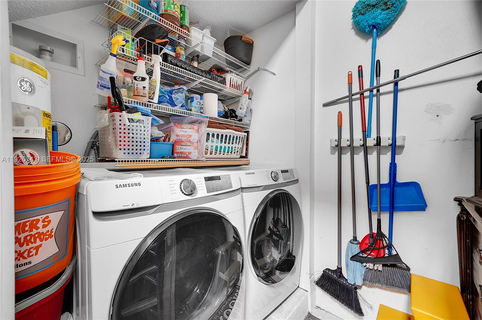 WEST LAKE VILLAGE PLAT - Residential