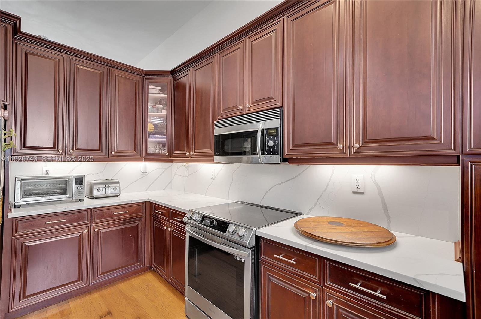 WEST LAKE VILLAGE PLAT - Residential