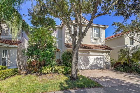 Photo of 1135 Satinleaf St, Hollywood, FL 33019 (MLS # A11926743)