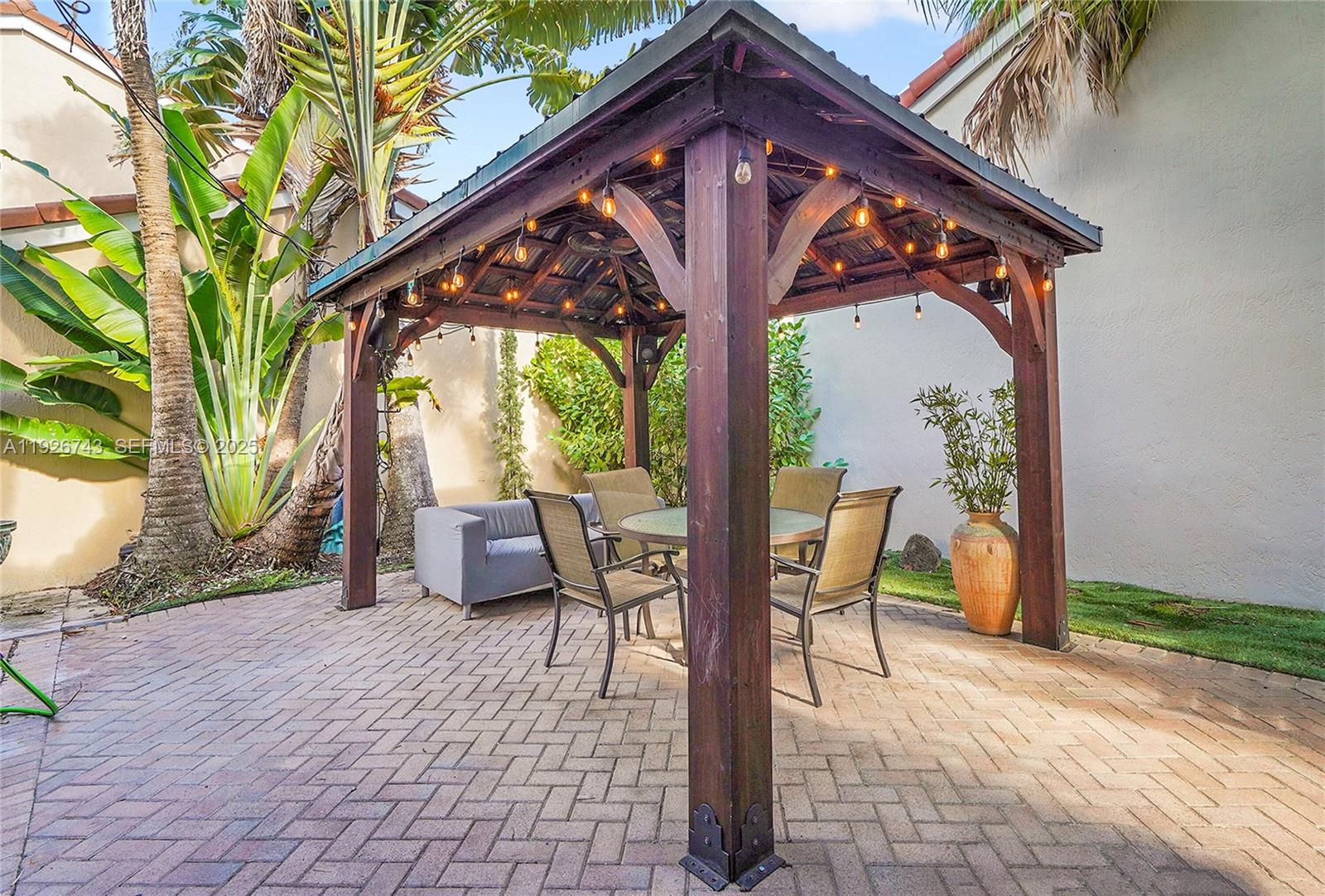 WEST LAKE VILLAGE PLAT - Residential