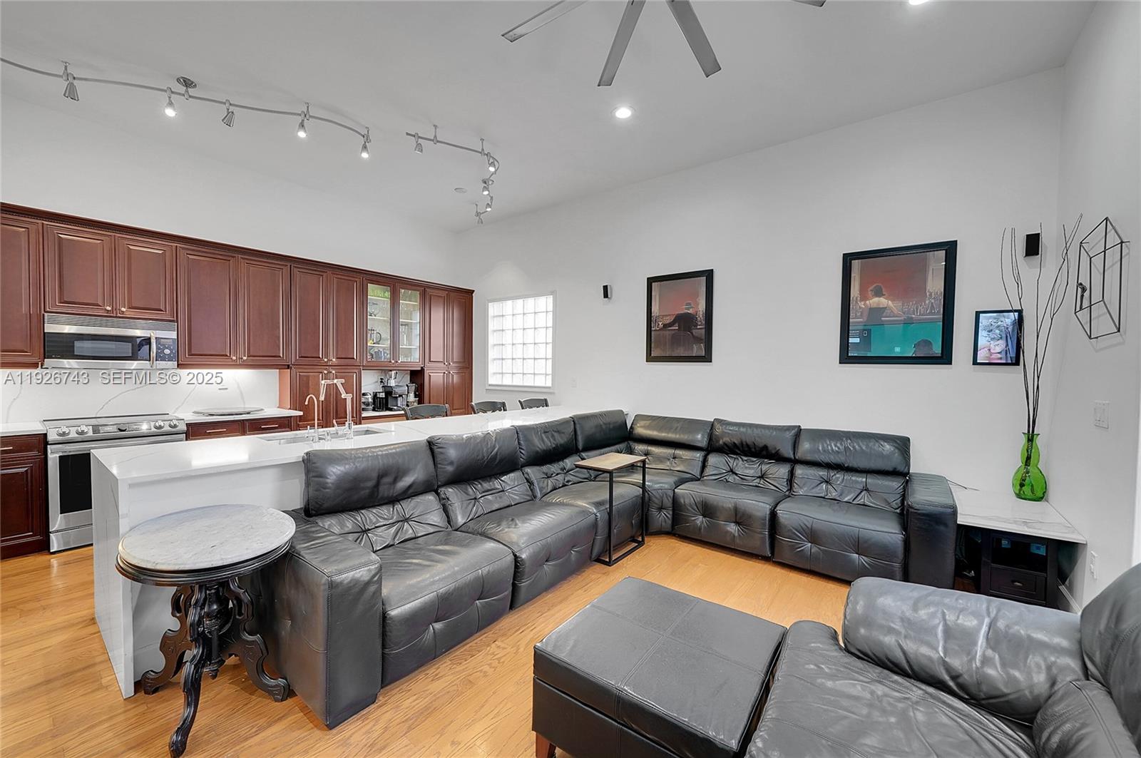 WEST LAKE VILLAGE PLAT - Residential