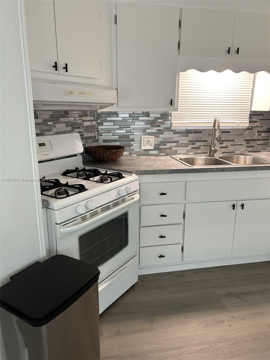 BERMUDA SHORES - Residential Lease