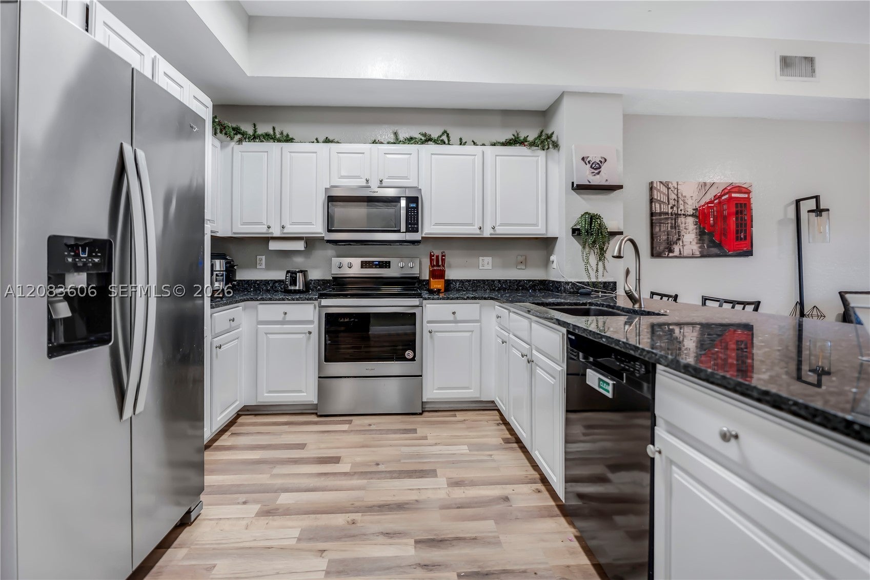 7401 Palomino Dr 114-1