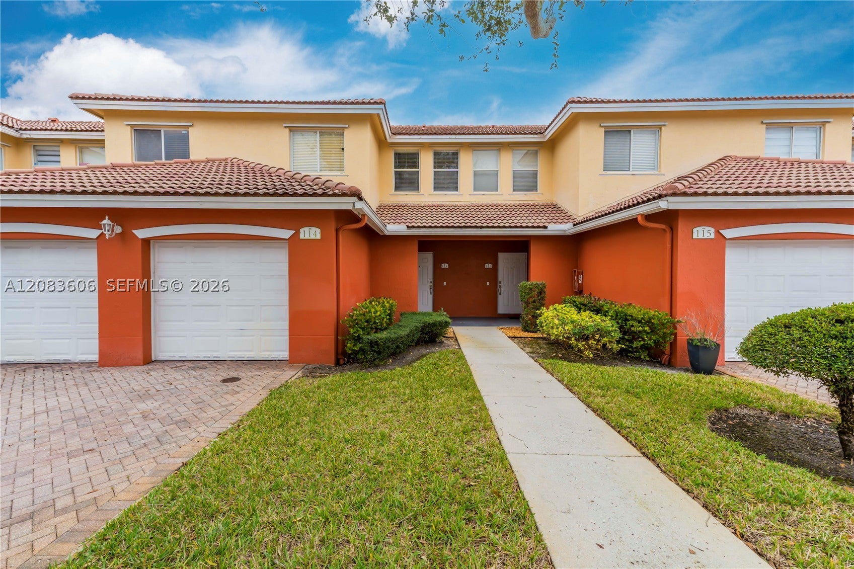 7401 Palomino Dr