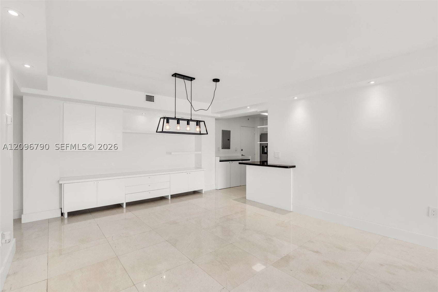 2333 Brickell Ave 1007