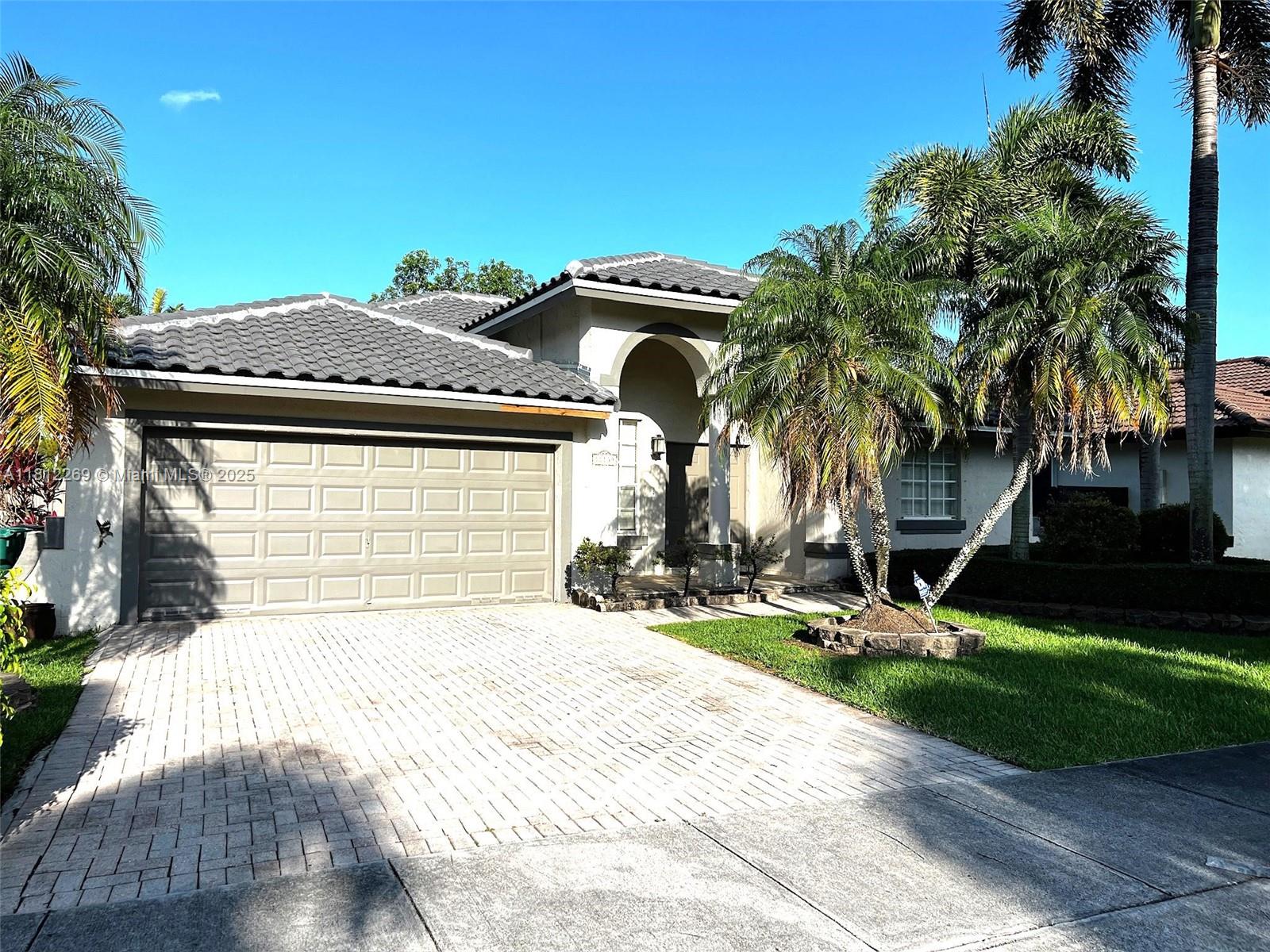 Rental Property at 10139 Sw 161st Pl 10139, Miami, Broward County, Florida - Bedrooms: 4 
Bathrooms: 3  - $3,800 MO.