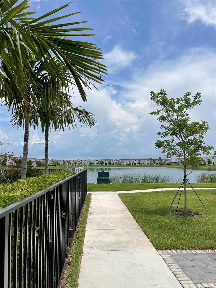 KEYS GATE RESIDENTIAL - Residential Lease