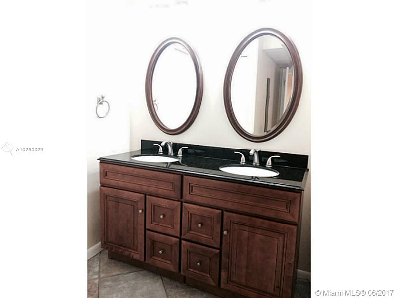 RACQUET CLUB AT BONAVENTU - Residential Lease