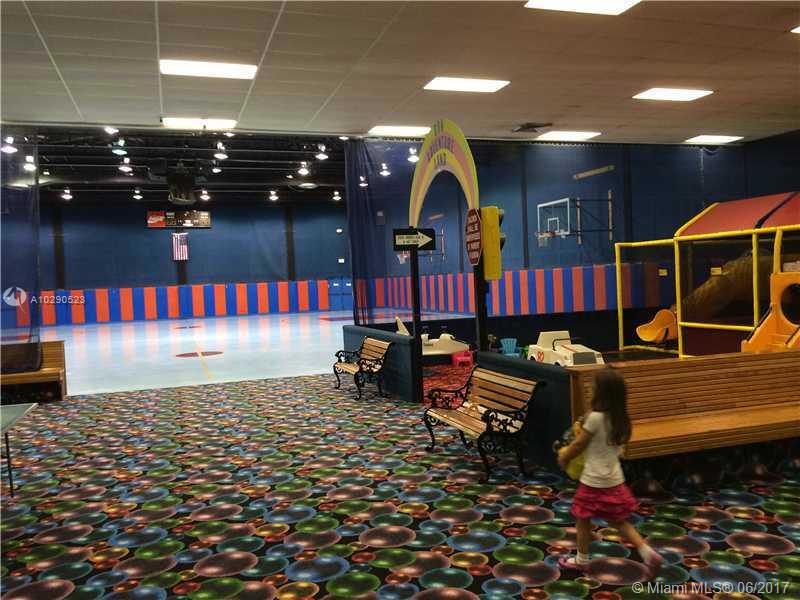 RACQUET CLUB AT BONAVENTU - Residential Lease