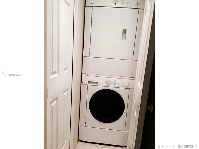 RACQUET CLUB AT BONAVENTU - Residential Lease