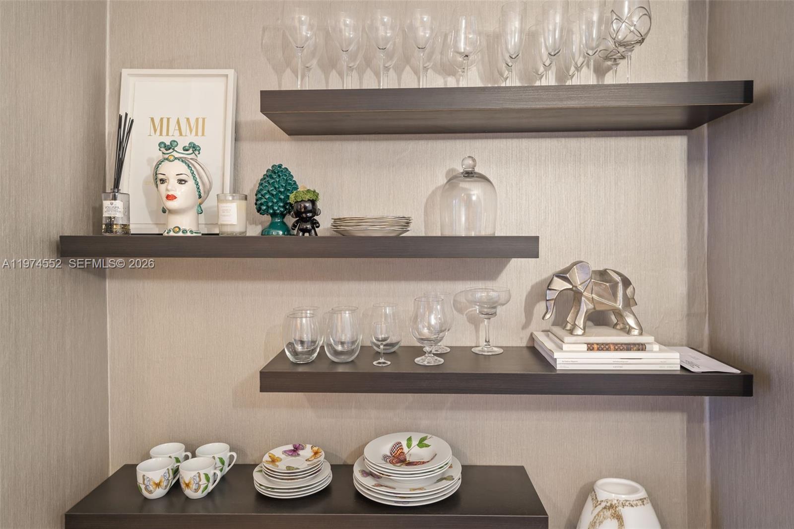 BISCAYA III CONDO - Land