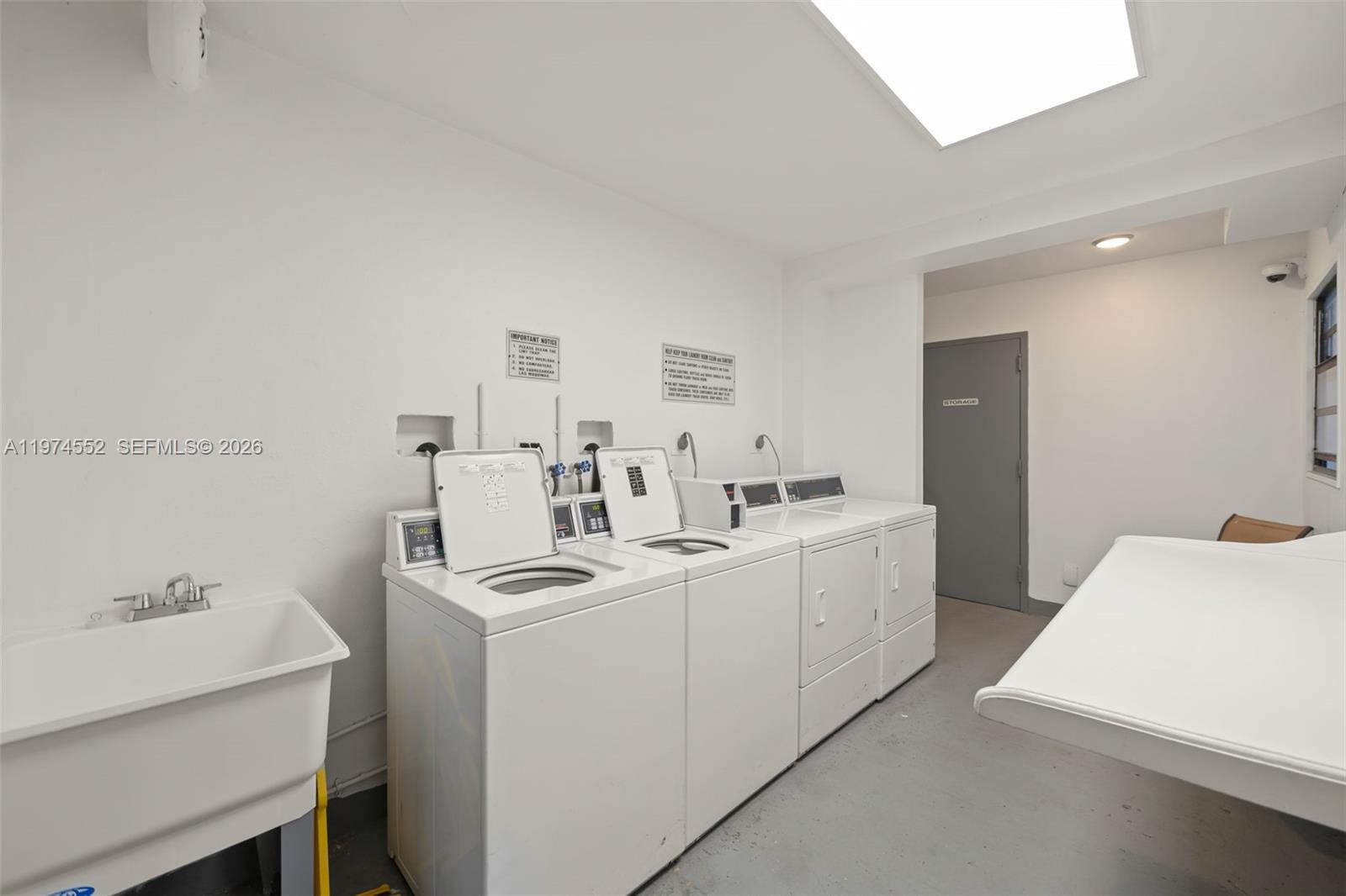 BISCAYA III CONDO - Land