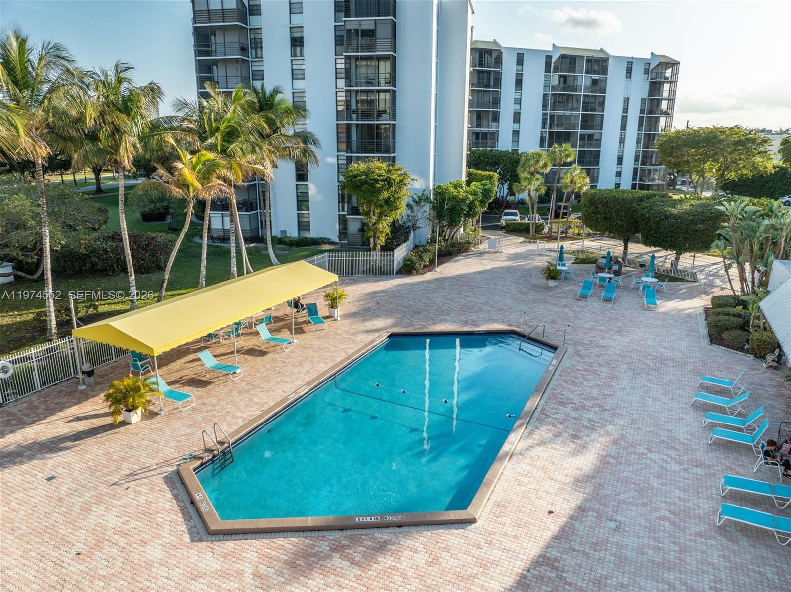 BISCAYA III CONDO - Land