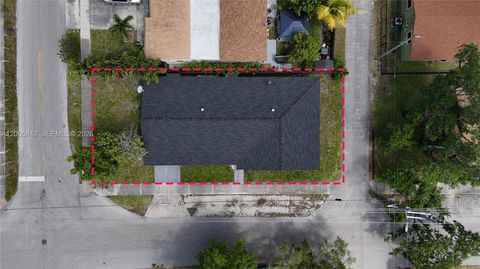 Tiny photo for 2260 Charleston St, Hollywood, FL 33020 (MLS # A12005842)