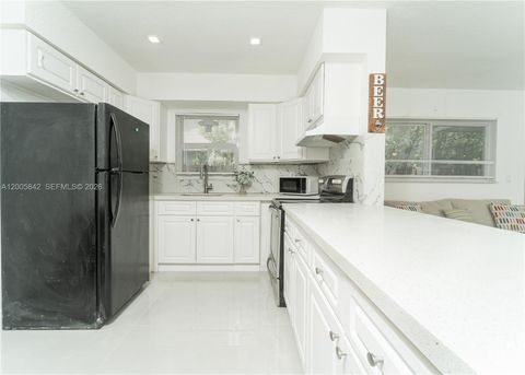 Tiny photo for 2260 Charleston St, Hollywood, FL 33020 (MLS # A12005842)