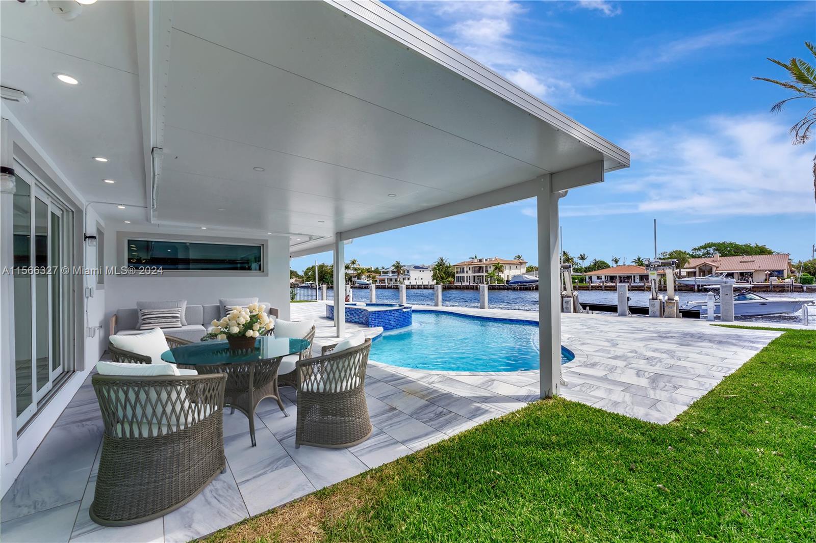 SANTAMARIA HARBOR - Residential