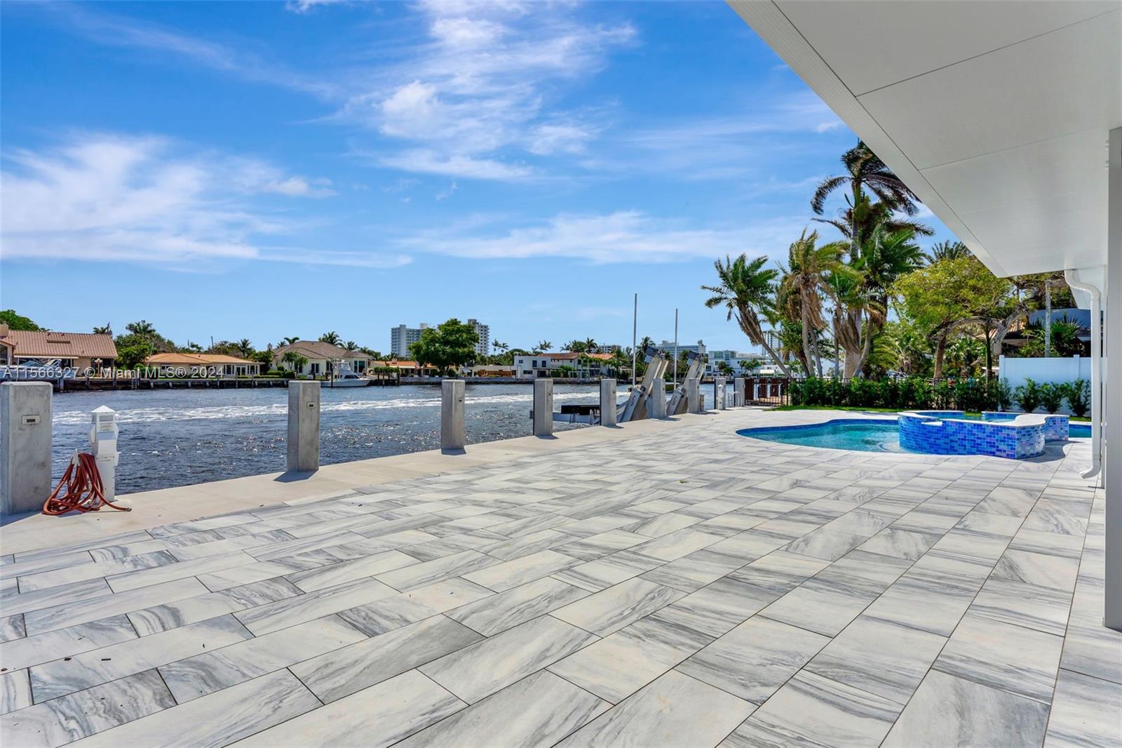 SANTAMARIA HARBOR - Residential