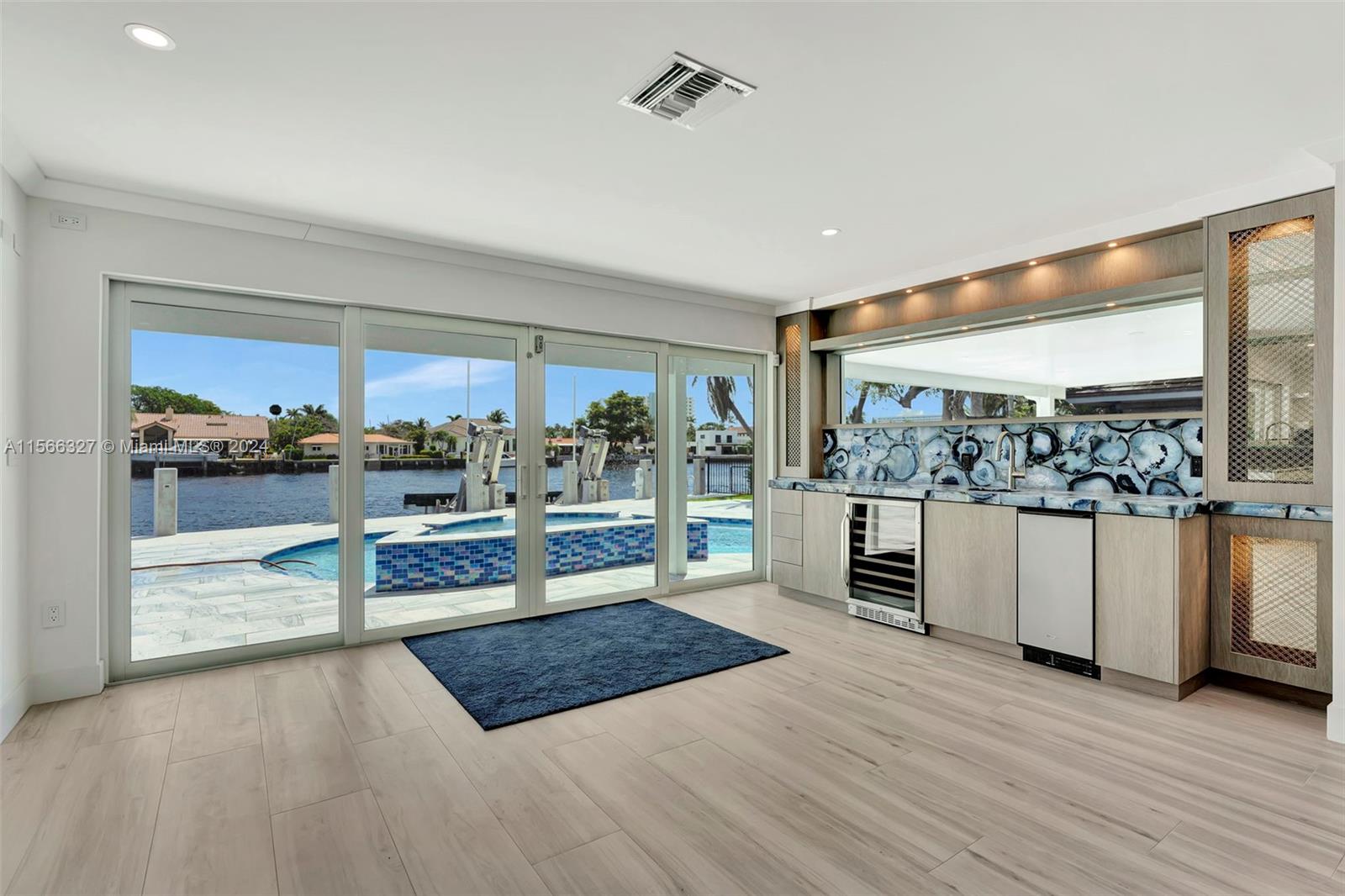 SANTAMARIA HARBOR - Residential