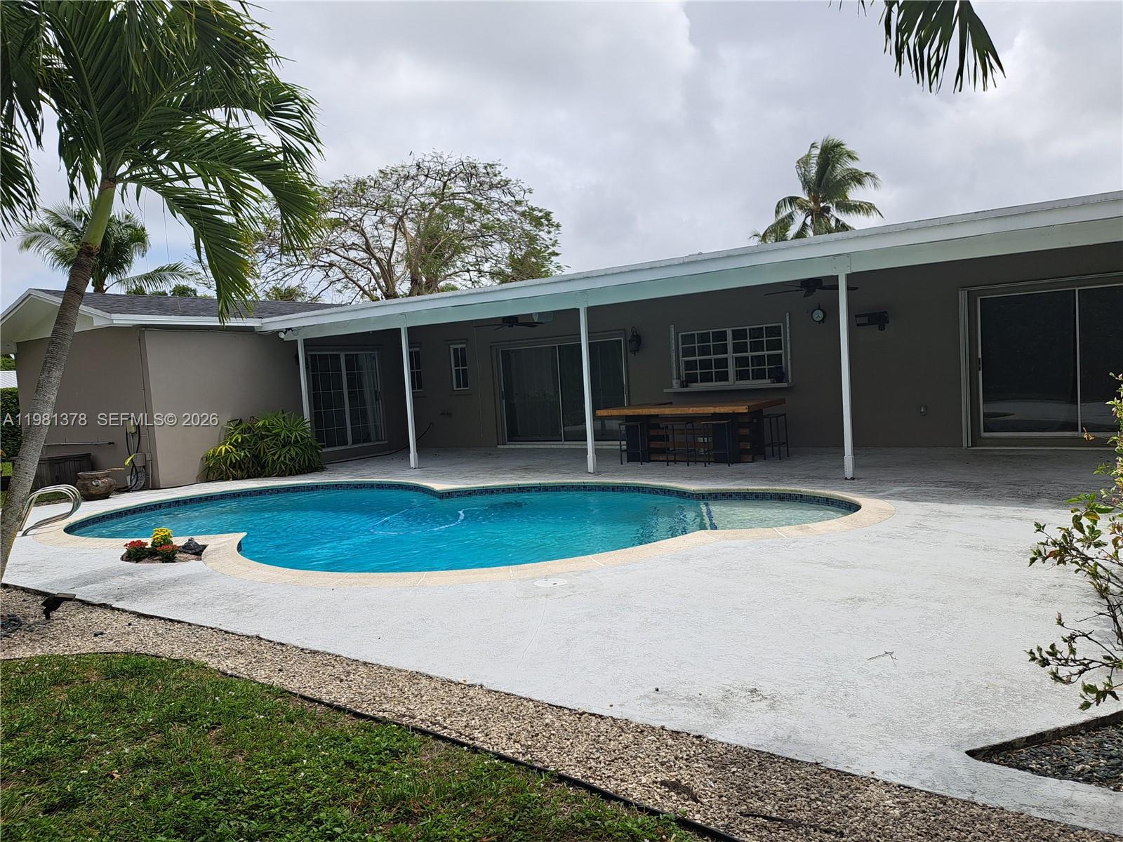 PINE SHORE SEC 1 - Residential