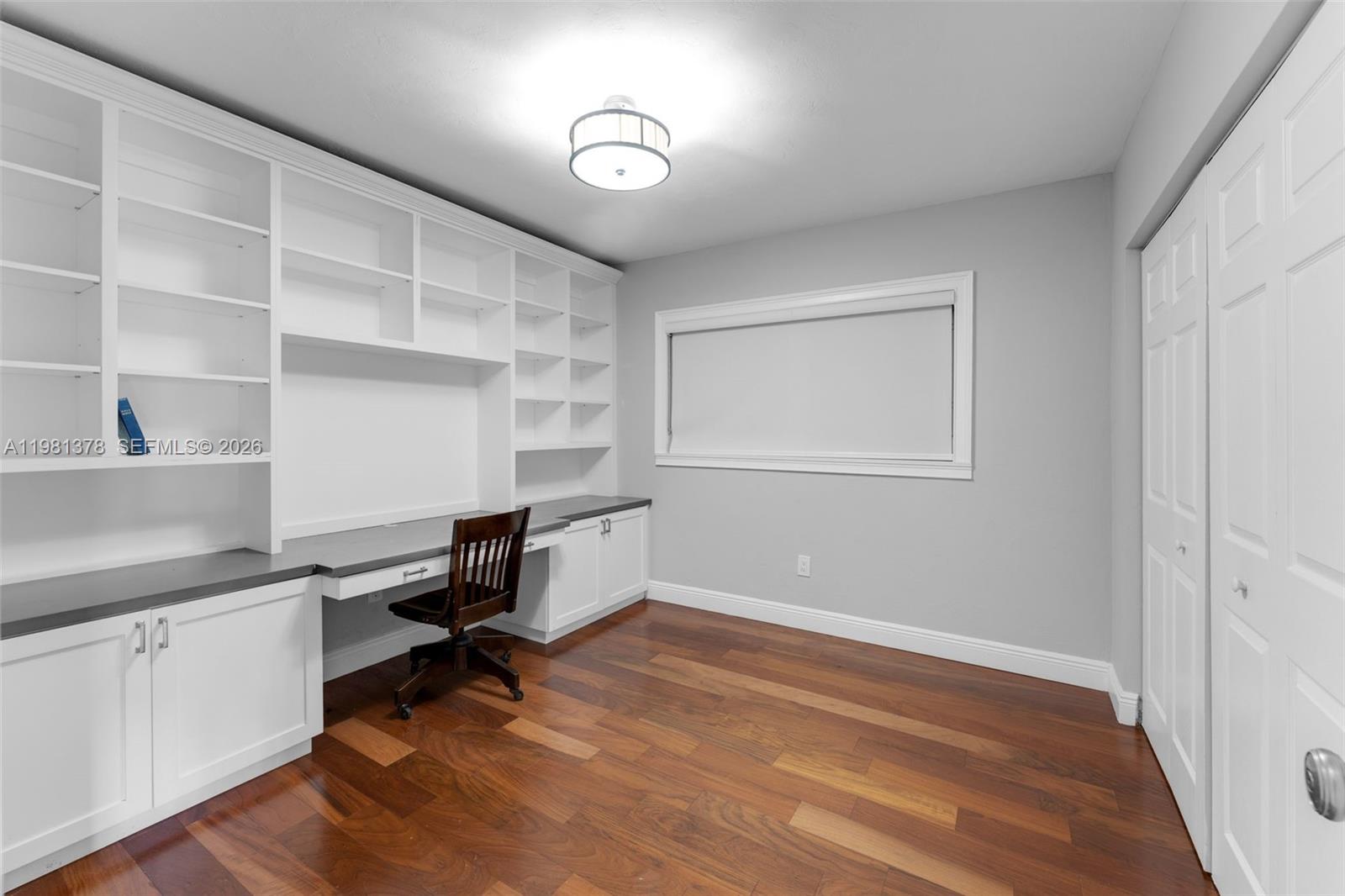 PINE SHORE SEC 1 - Residential