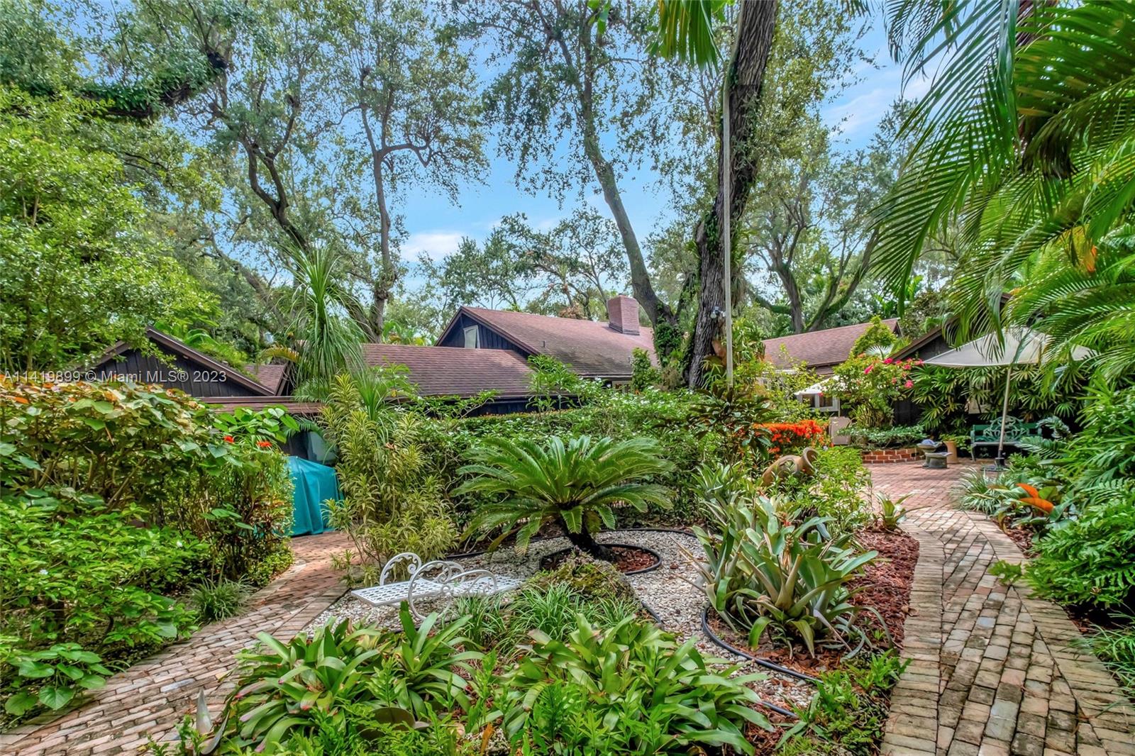 Oak Shadow - Residential