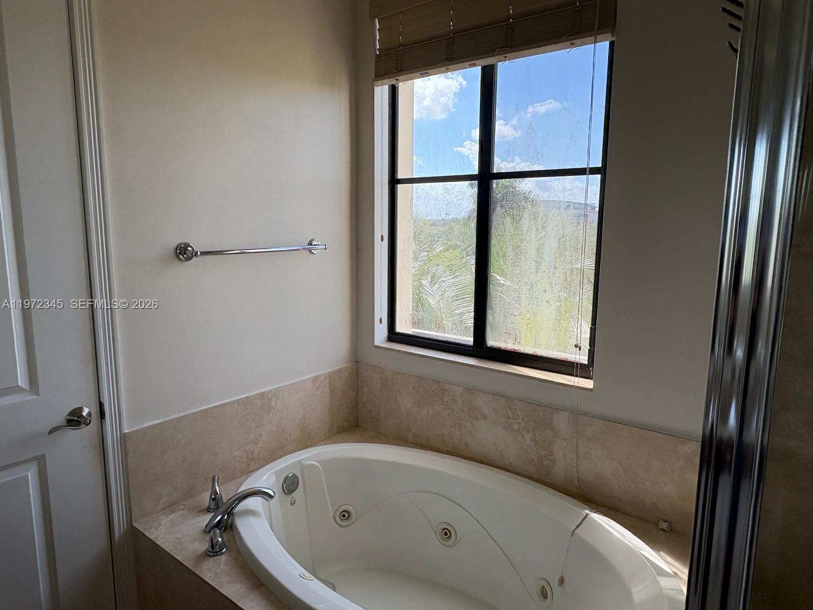 VILLA ALHAMBRA CONDO - Residential