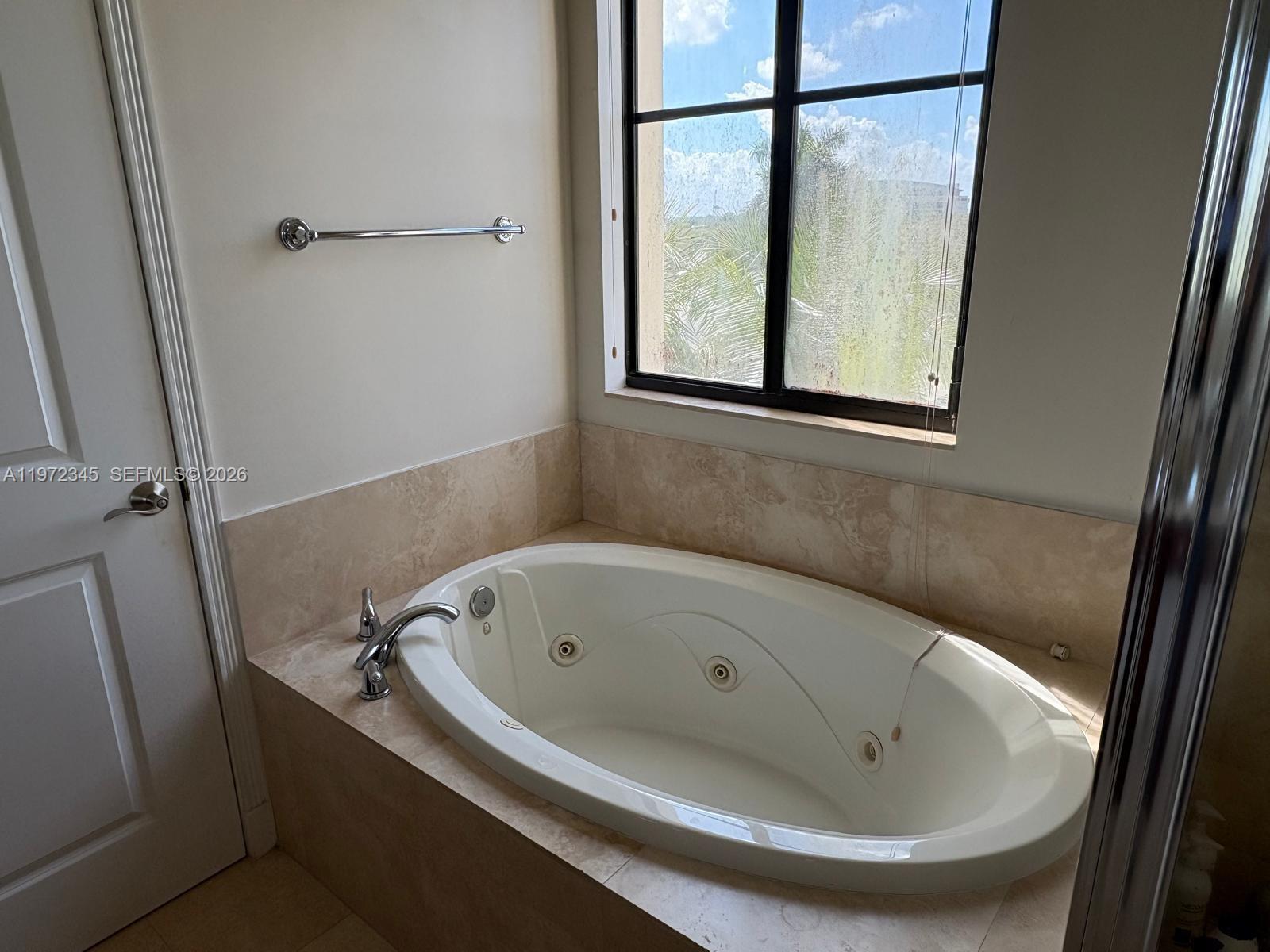 VILLA ALHAMBRA CONDO - Residential